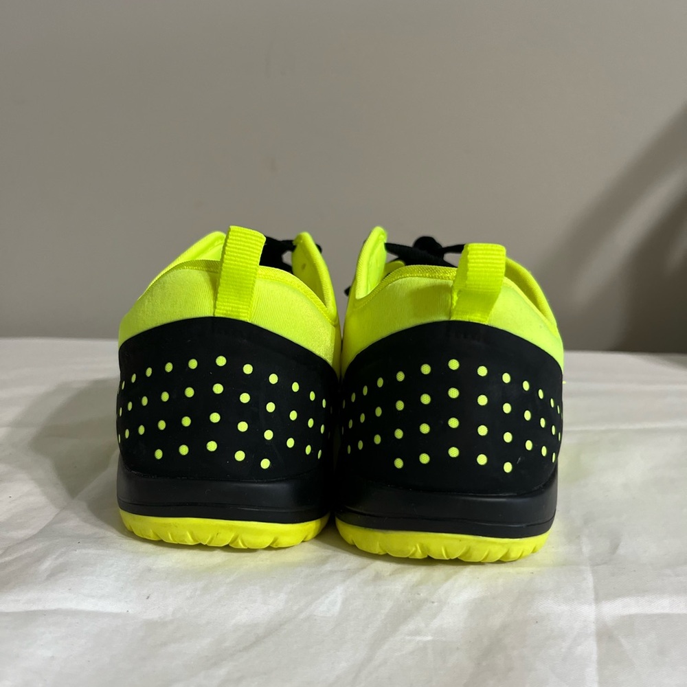 New Nike Training Nike Free Cross Compete, women’s size 9.